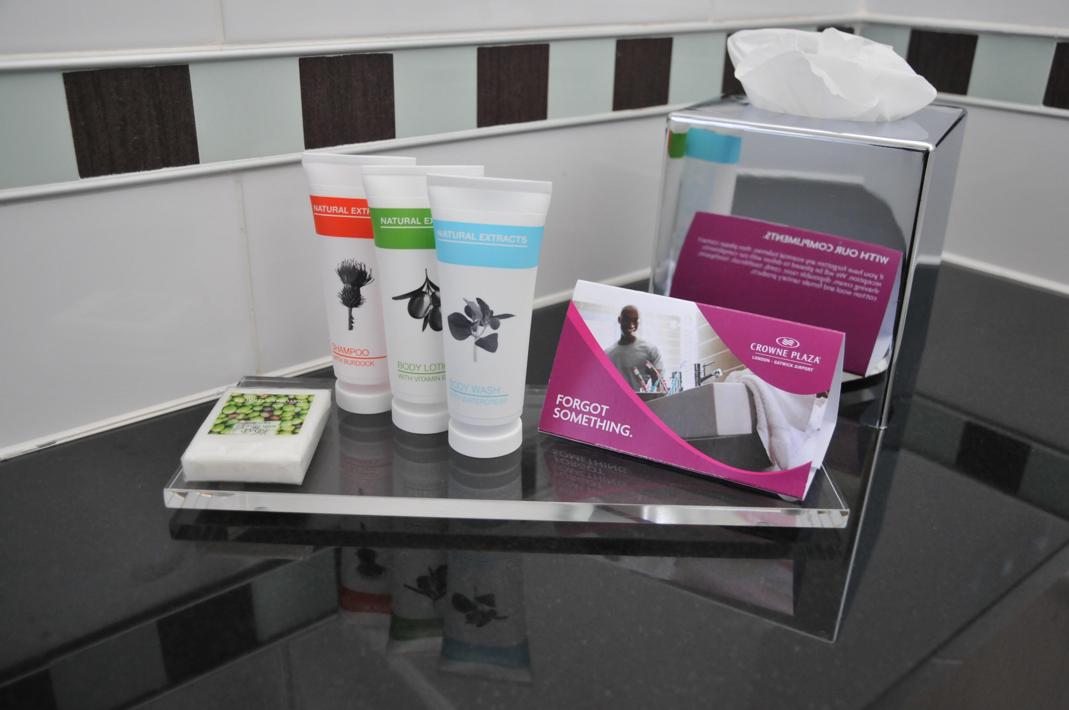 Crowne Plaza London - Gatwick Airport By Ihg Ξενοδοχείο Κρόουλι Εξωτερικό φωτογραφία