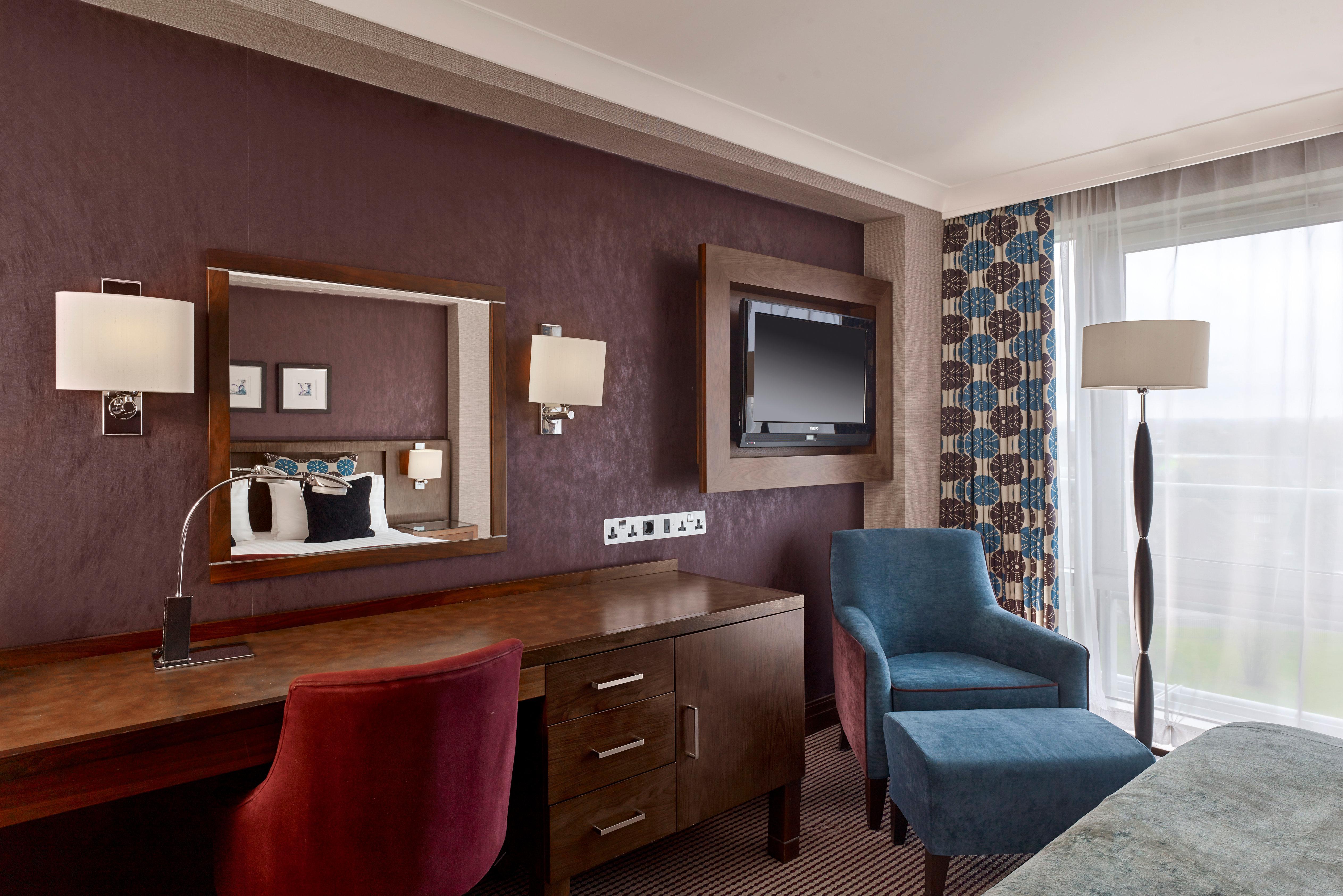 Crowne Plaza London - Gatwick Airport By Ihg Ξενοδοχείο Κρόουλι Εξωτερικό φωτογραφία