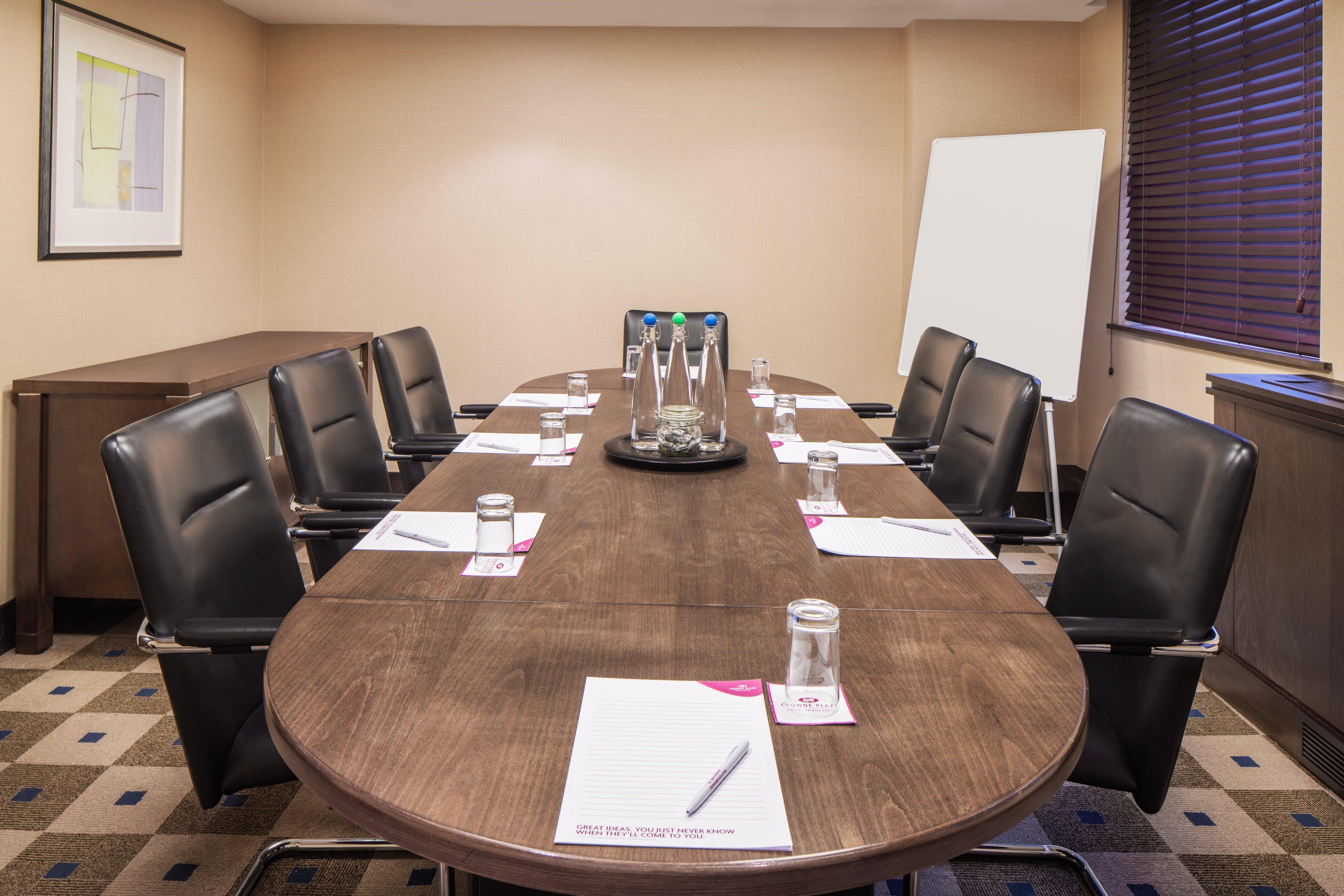 Crowne Plaza London - Gatwick Airport By Ihg Ξενοδοχείο Κρόουλι Επιχειρήσεις φωτογραφία