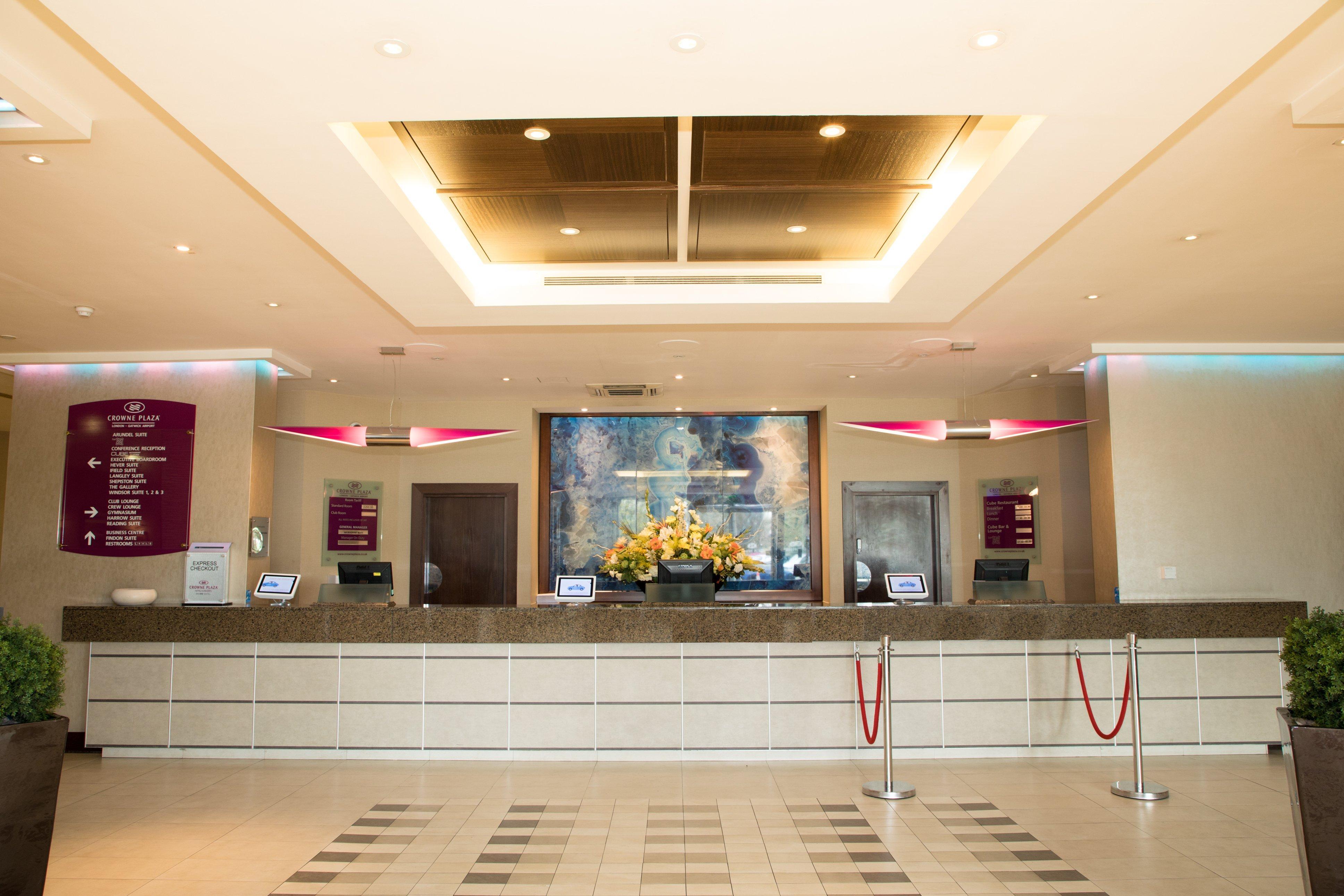 Crowne Plaza London - Gatwick Airport By Ihg Ξενοδοχείο Κρόουλι Εξωτερικό φωτογραφία