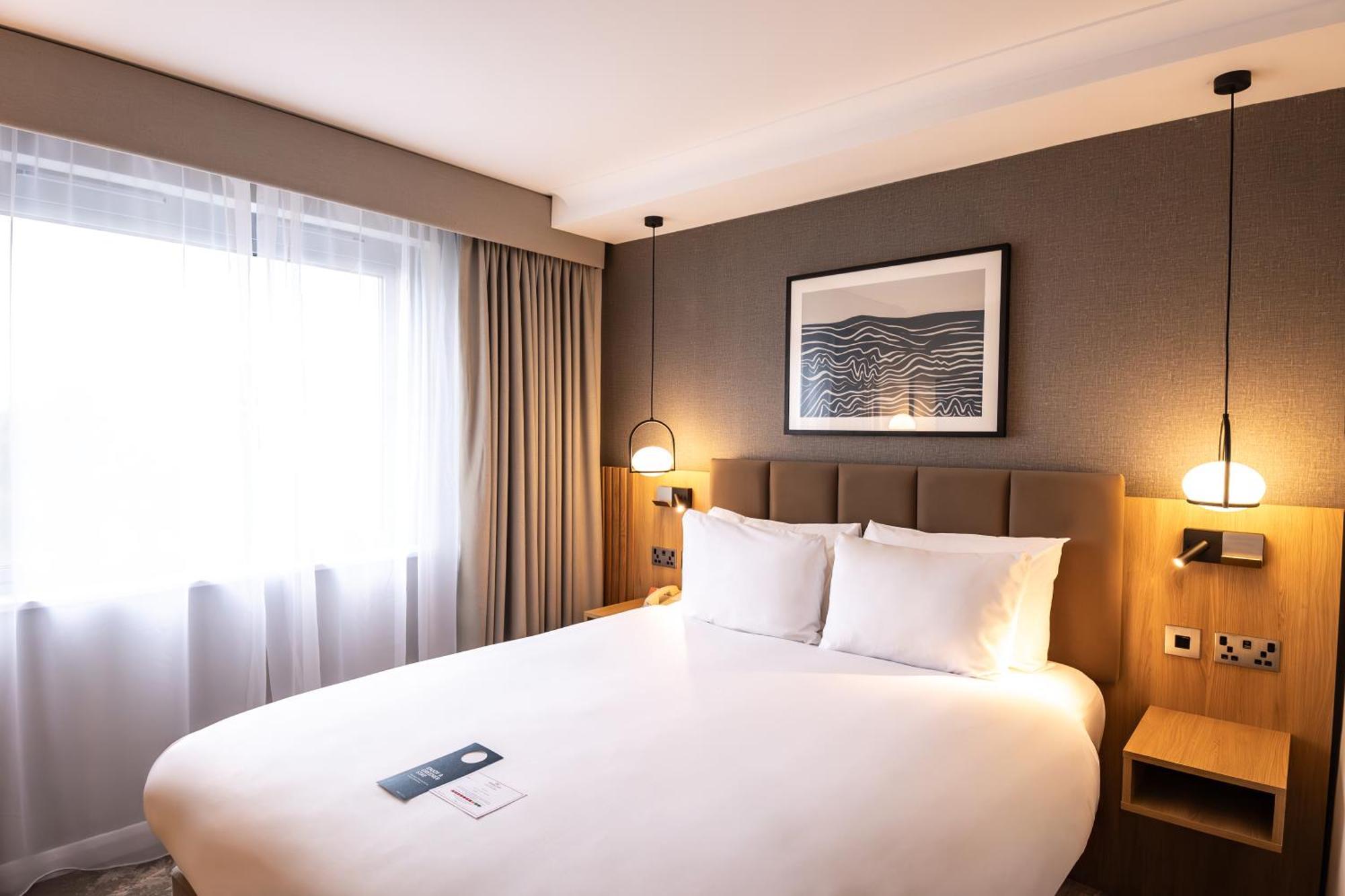 Crowne Plaza London - Gatwick Airport By Ihg Ξενοδοχείο Κρόουλι Εξωτερικό φωτογραφία
