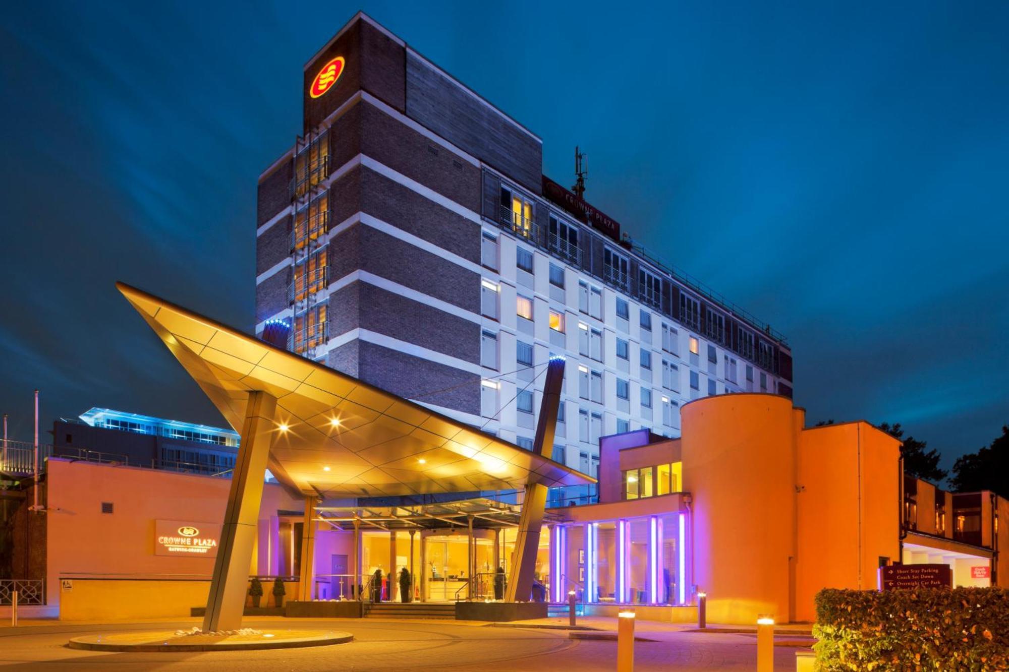 Crowne Plaza London - Gatwick Airport By Ihg Ξενοδοχείο Κρόουλι Εξωτερικό φωτογραφία
