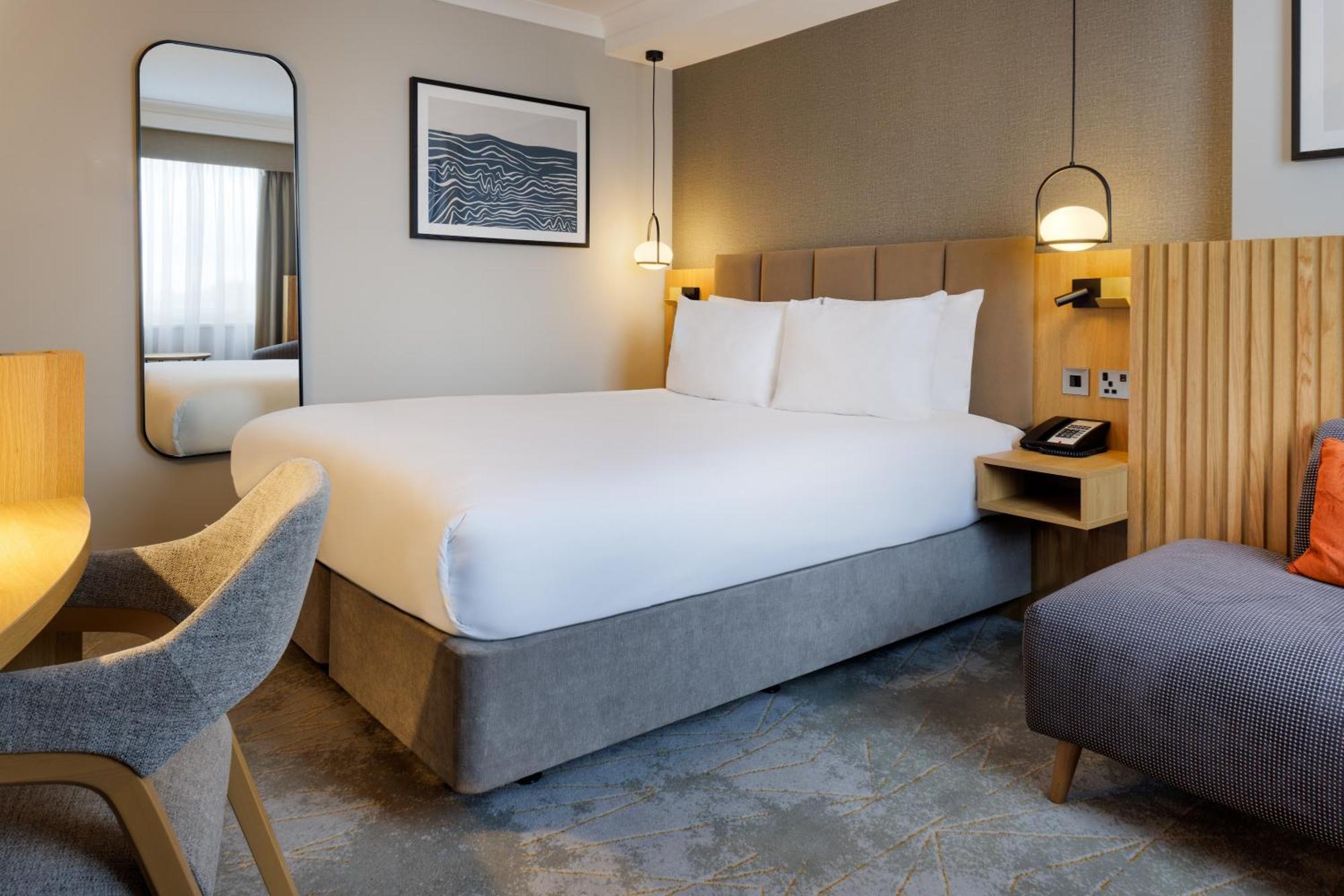 Crowne Plaza London - Gatwick Airport By Ihg Ξενοδοχείο Κρόουλι Εξωτερικό φωτογραφία