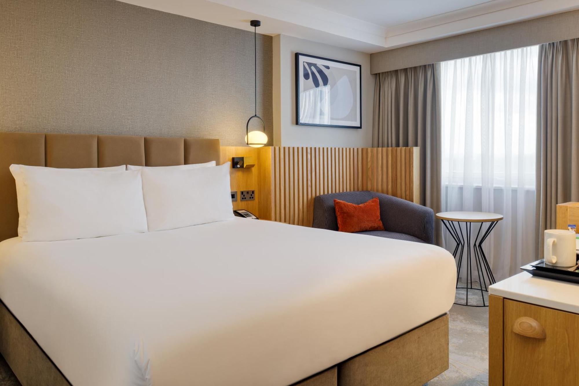 Crowne Plaza London - Gatwick Airport By Ihg Ξενοδοχείο Κρόουλι Εξωτερικό φωτογραφία