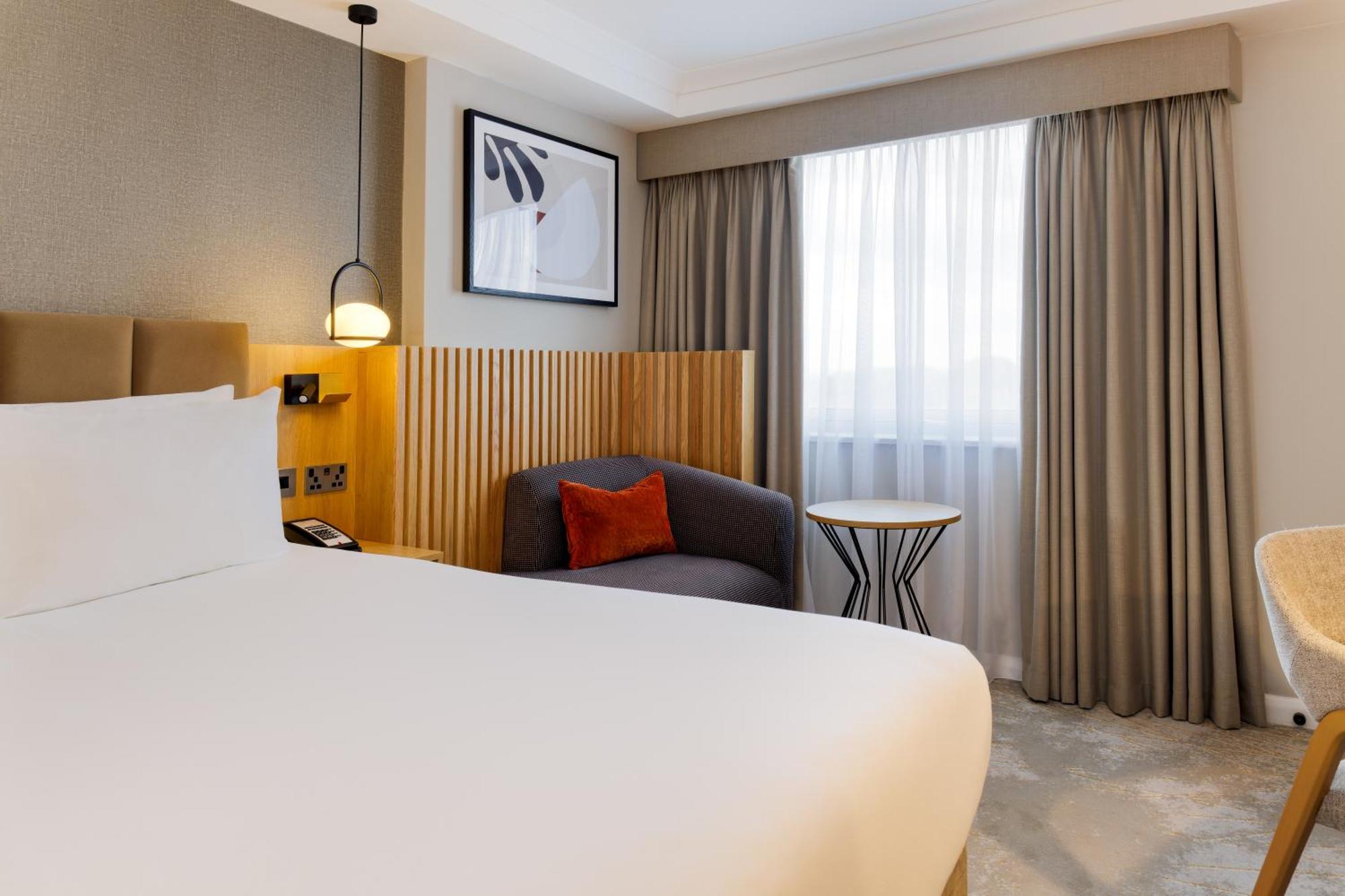 Crowne Plaza London - Gatwick Airport By Ihg Ξενοδοχείο Κρόουλι Εξωτερικό φωτογραφία