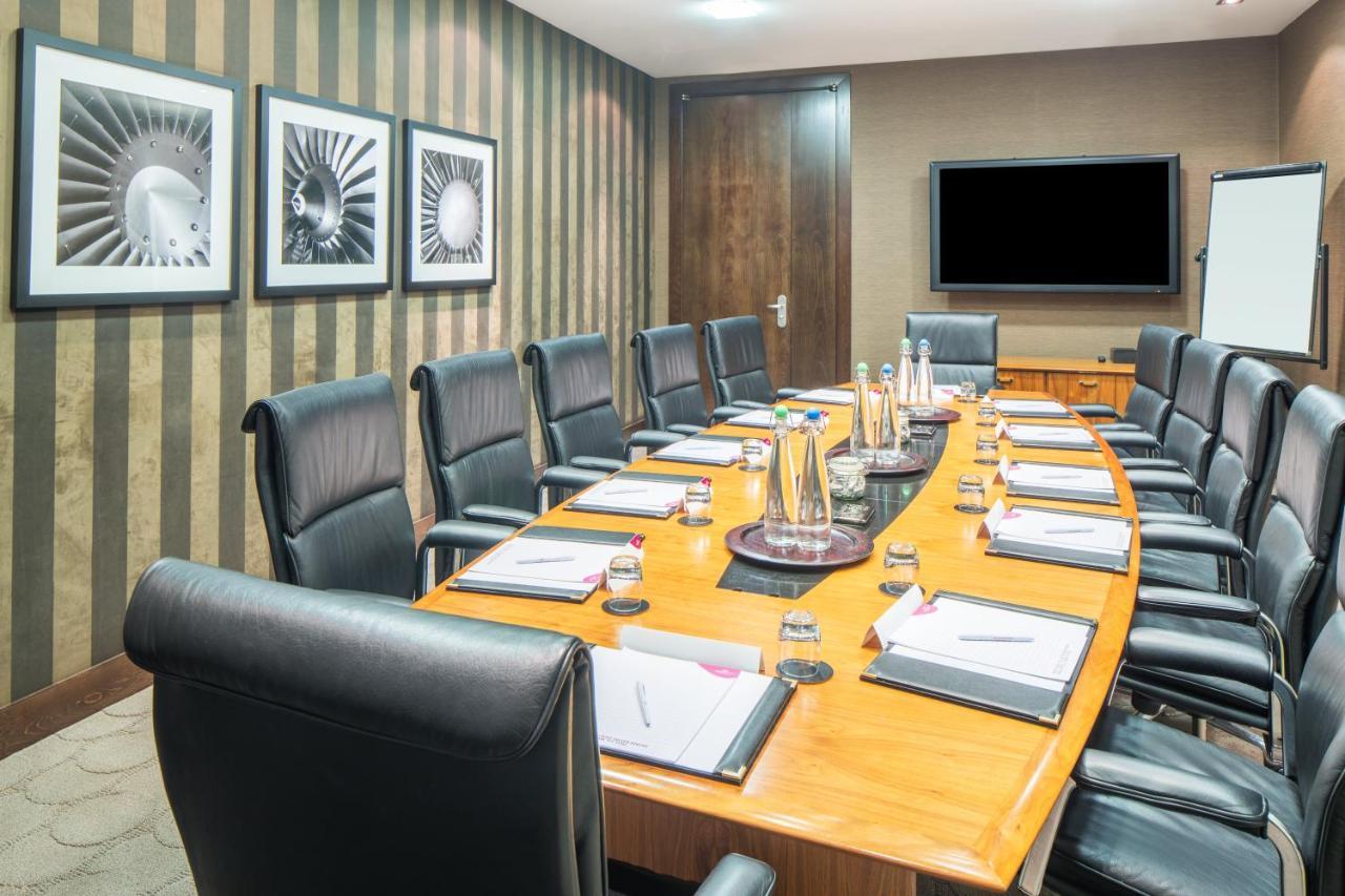 Crowne Plaza London - Gatwick Airport By Ihg Ξενοδοχείο Κρόουλι Εξωτερικό φωτογραφία